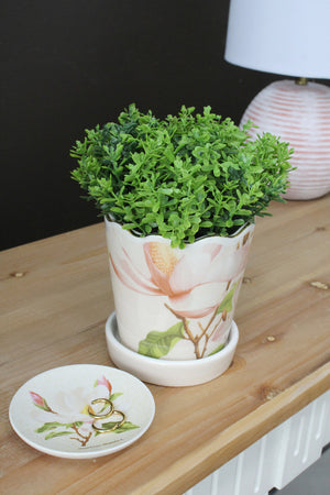 Magnolia Day Pot