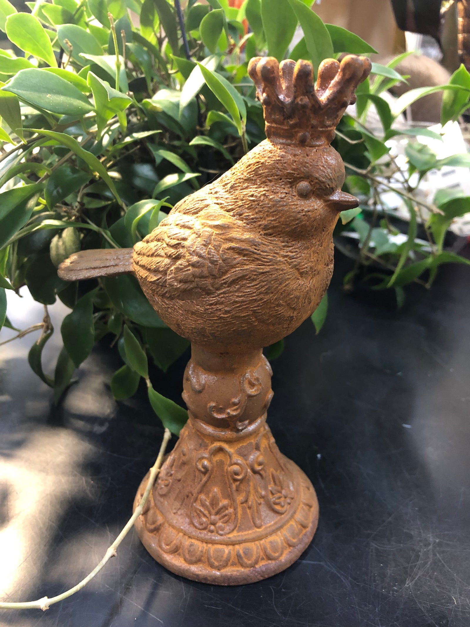 Cast iron Queen and King Bird